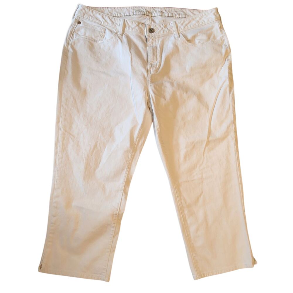 Eddie Bauer White Curvy Cropped Pants or Jeans, sz 18, inseam length 23"
